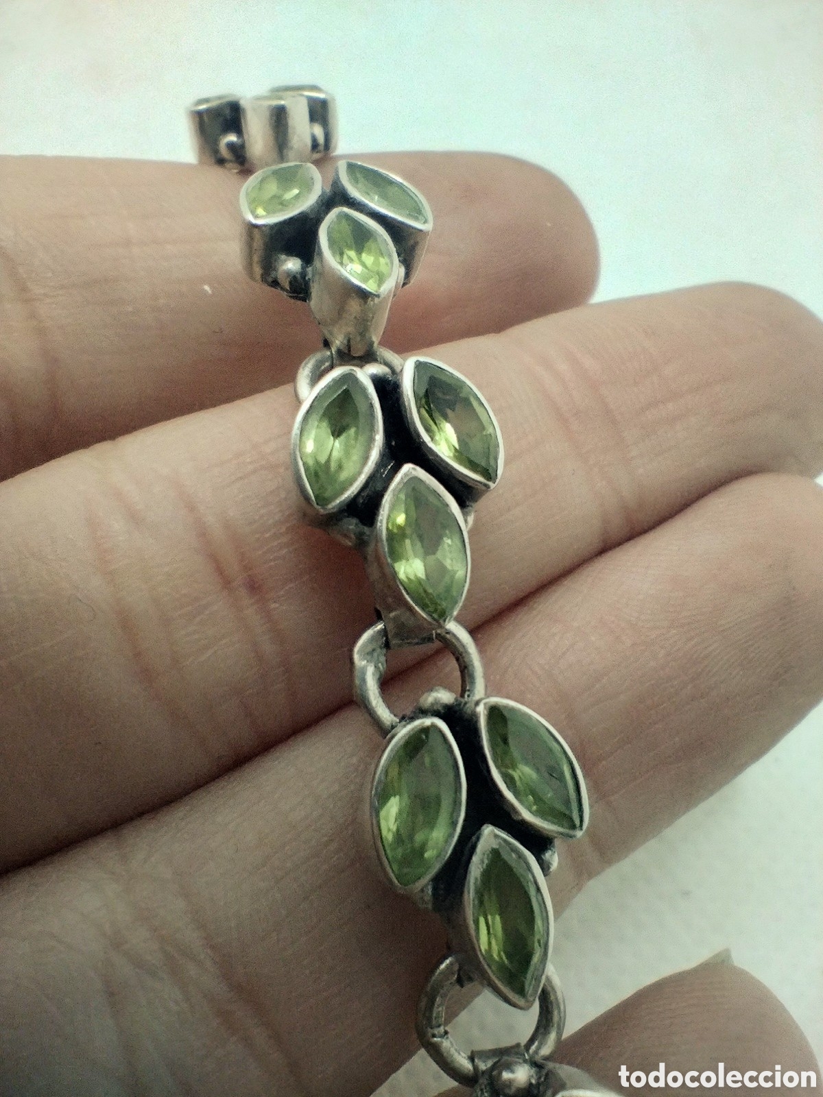 Joyeria: Pulsera de plata y olivinas