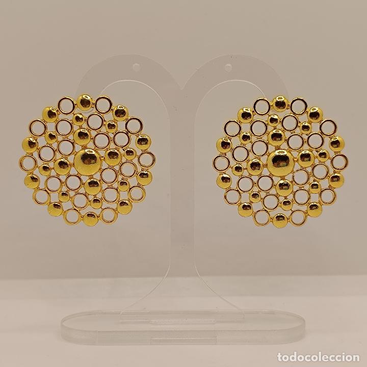 Joyeria: Sofisticados pendientes de dise&ntilde;o original con ba&ntilde;o de oro de 18k. - Foto 5