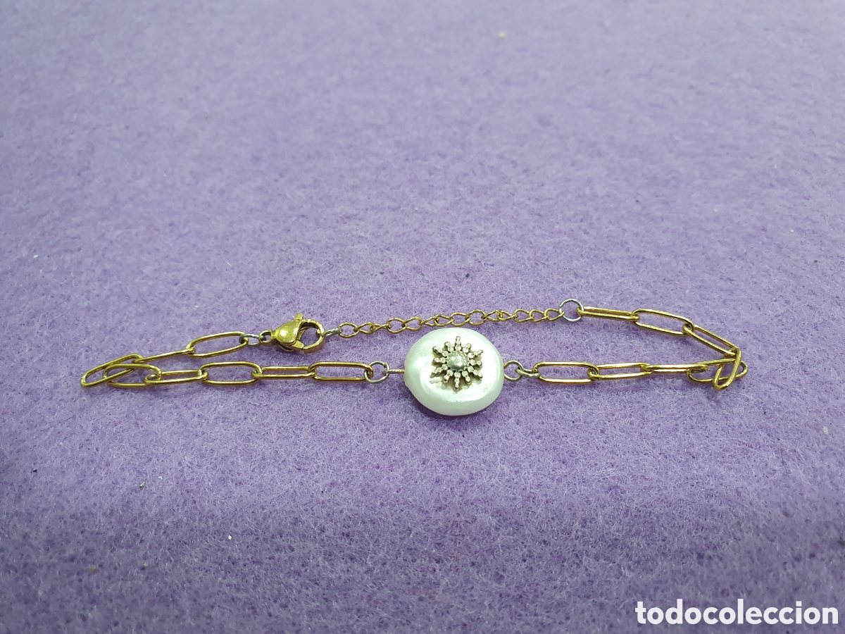 Joyeria: Pulsera dorada y con decoraci&oacute;n tipo perla. (L9) - Foto 1