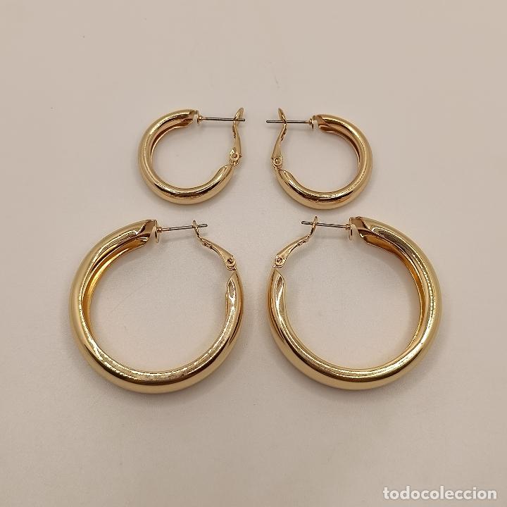 Joyeria: Lote de dos pares de elegantes y sofisticados pendientes de aro con ba&ntilde;o de oro. - Foto 7