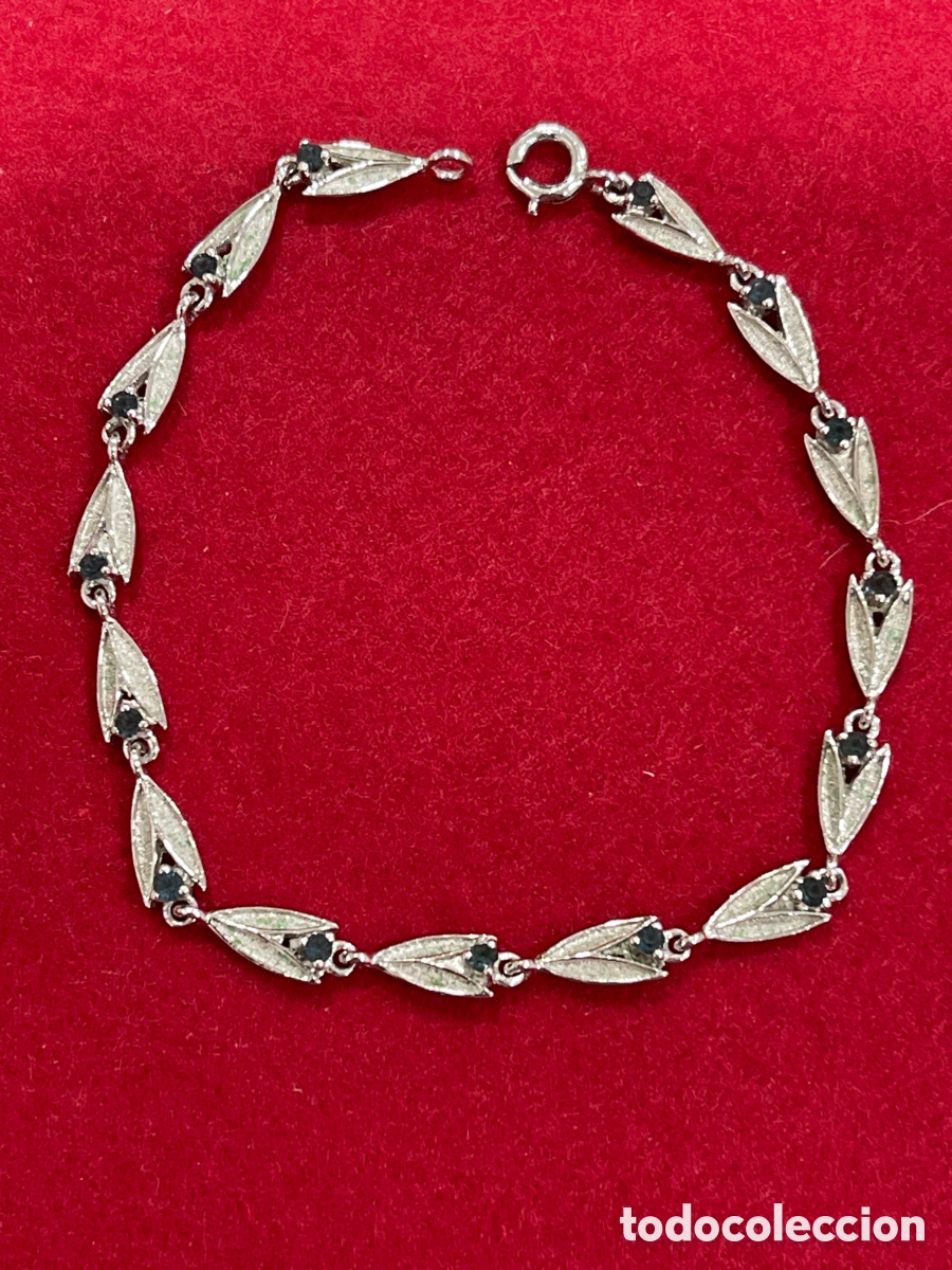 Joyeria: Bonita, pulsera en plata de ley y piedrecitas de color verde.