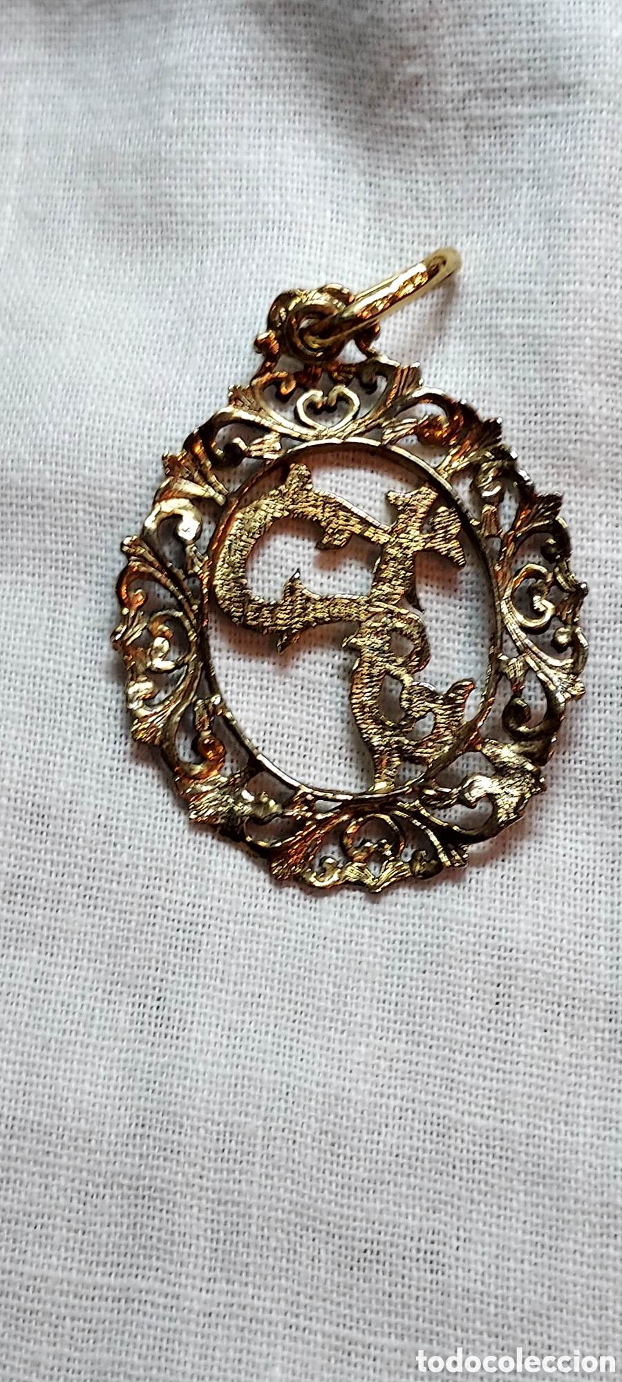 Joyeria: MEDALLA DE PLATA DORADA CON LA LETRA P - Foto 2