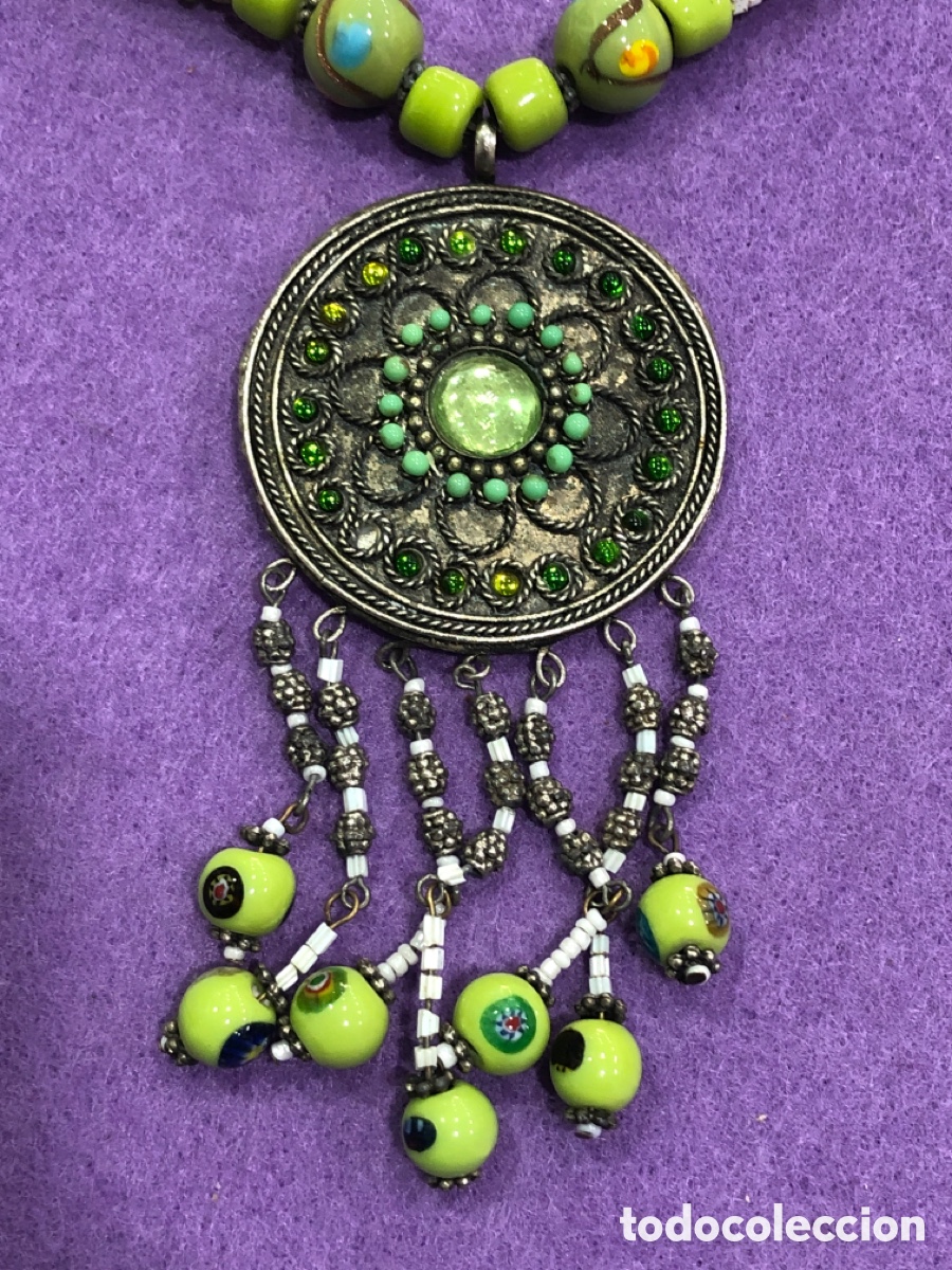 Joyeria: Collar con medallon y abalorios - Foto 2
