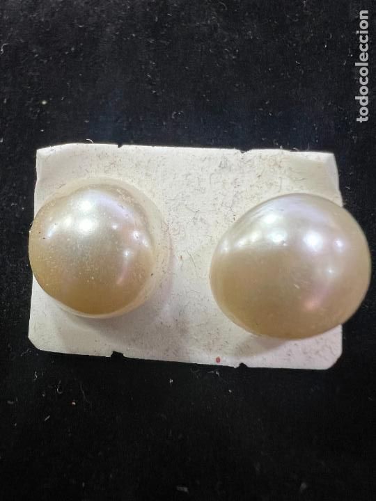 Gioielleria: PAREJA DE PENDIENTES IMITANDO PERLA Y PLATA - MEDIDA 1,5 CM