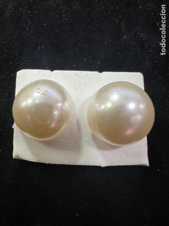 Gioielleria: PAREJA DE PENDIENTES IMITANDO PERLA Y PLATA - MEDIDA 1,5 CM