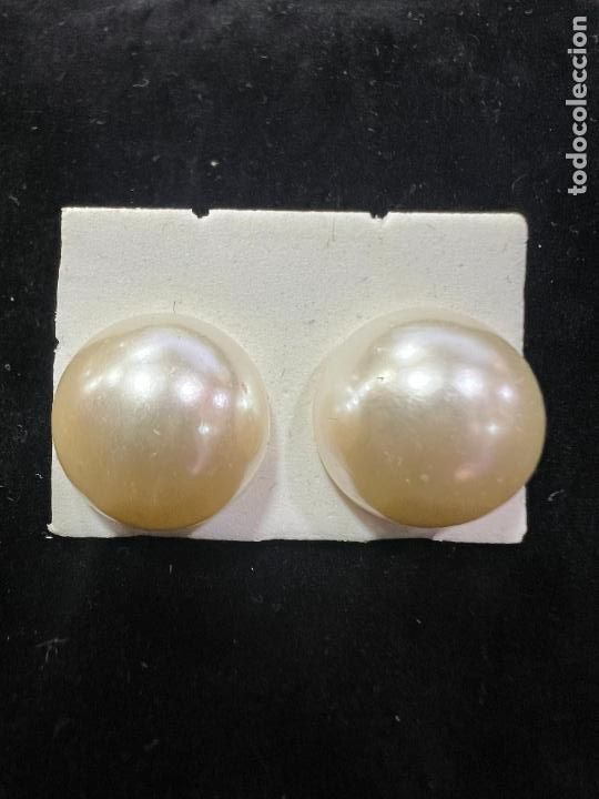 Gioielleria: PAREJA DE PENDIENTES IMITANDO PERLA Y PLATA - MEDIDA 1,5 CM