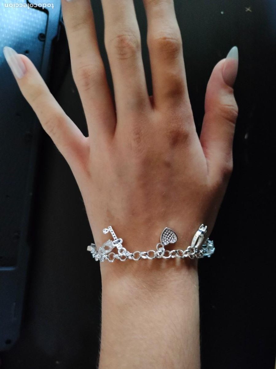 Joyeria: Preciosa pulsera 13 colgantes nueva a estrenar