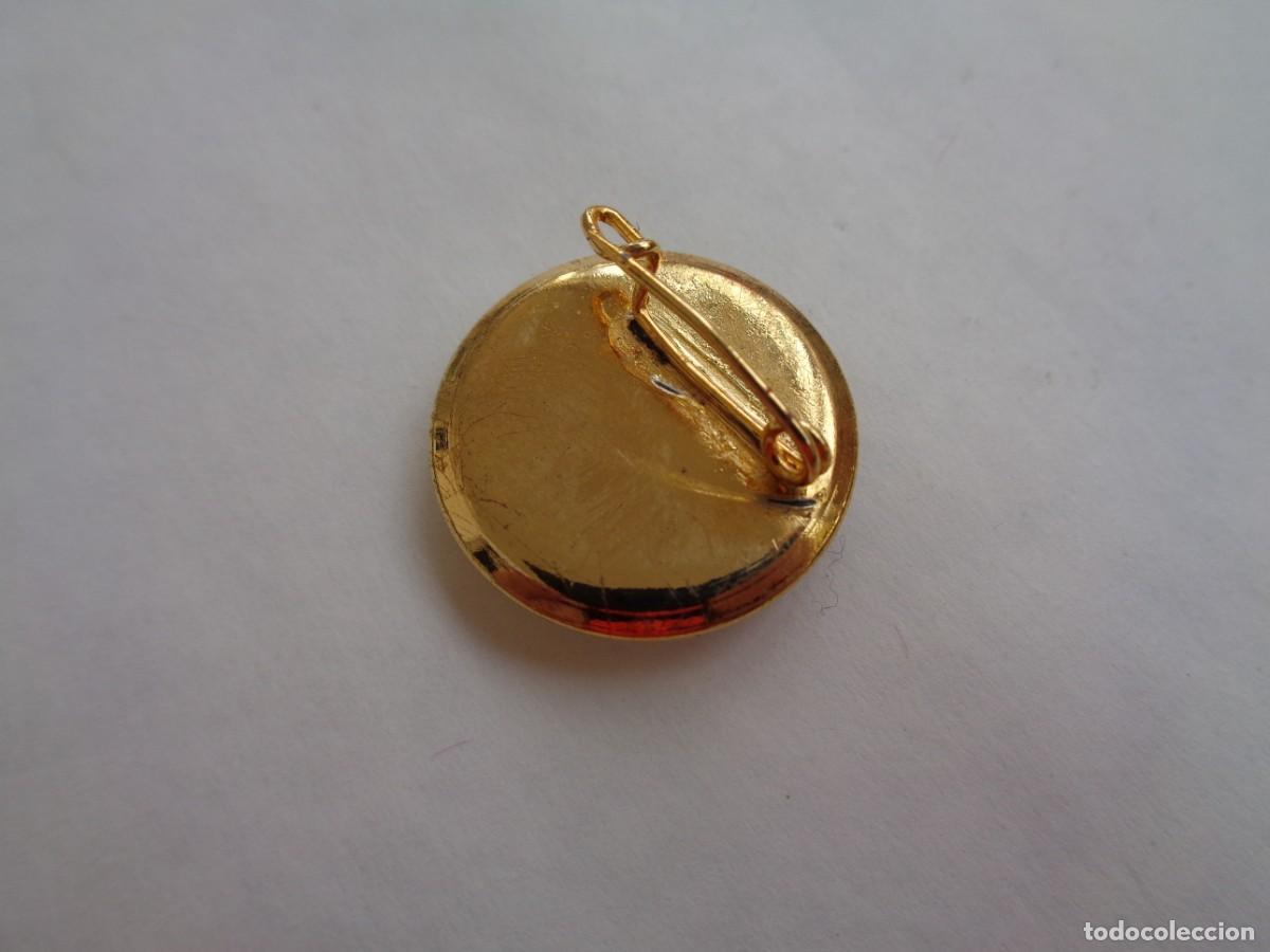 Joyeria: BONITO BROCHE CON IMAGEN DE VIRGEN - Foto 2