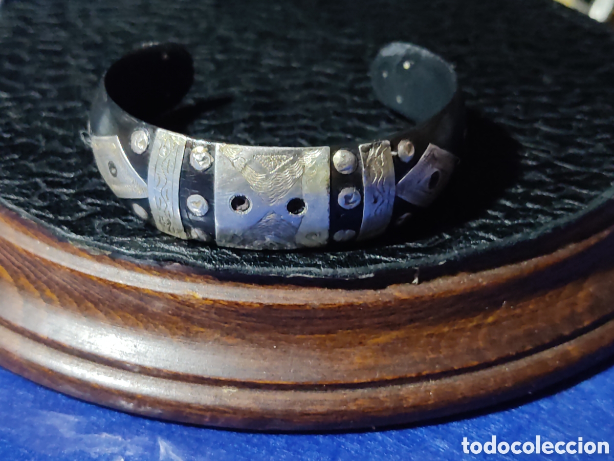Joyeria: Pulsera antigua Bereber de plata y asta de toro. - Foto 1