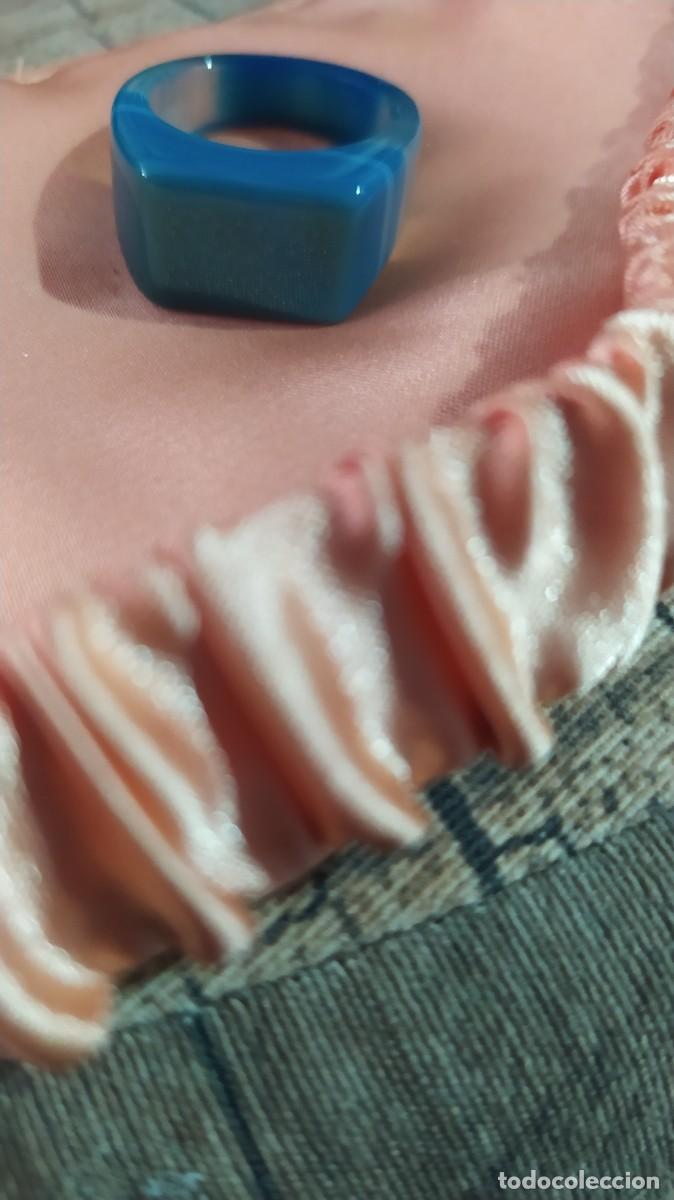 Joyeria: Anillo a estrenar de cristal azul - Foto 2