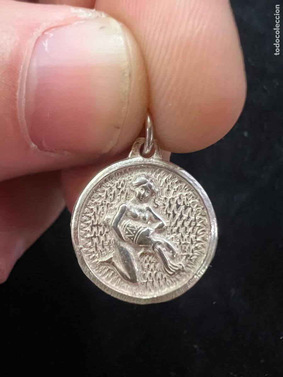 Joyeria: MEDALLA COLGANTE DE PLATA - MEDIDA 2 CM