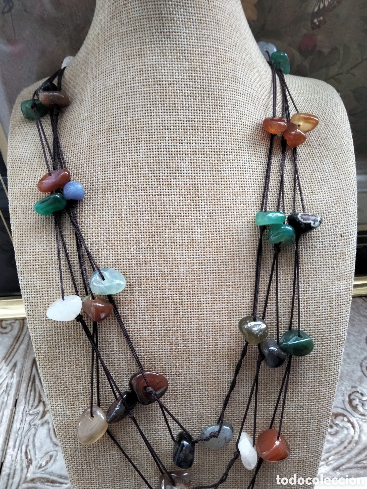 Joyeria: Collar largo artesanal con piedras de jade variadas - Foto 1