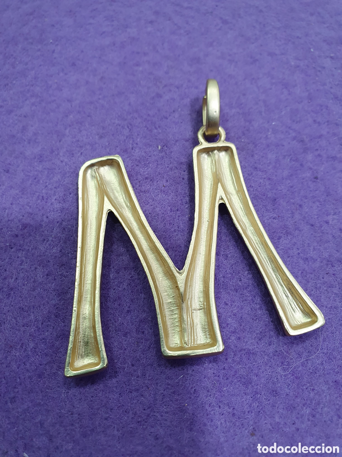 Joyeria: Colgante de metal letra M. (L68) - Foto 3