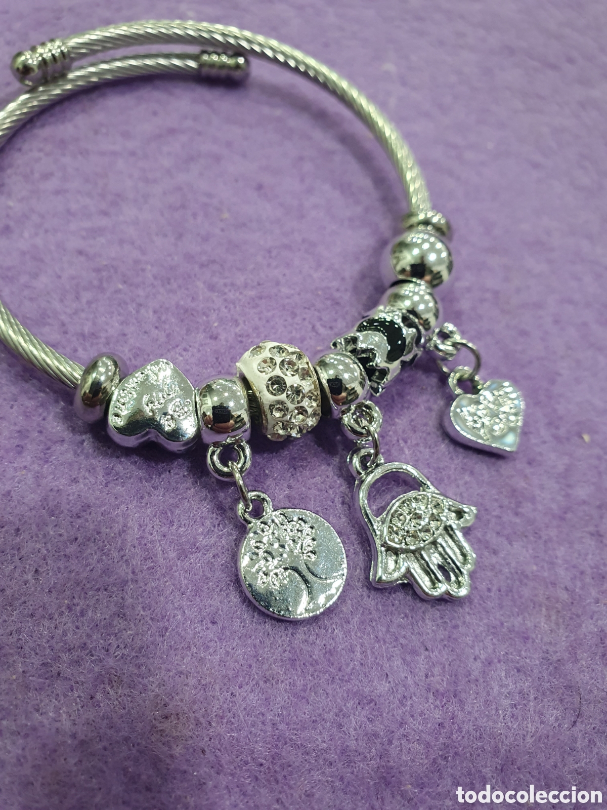 Joyeria: Pulsera con charms. (L68) - Foto 2