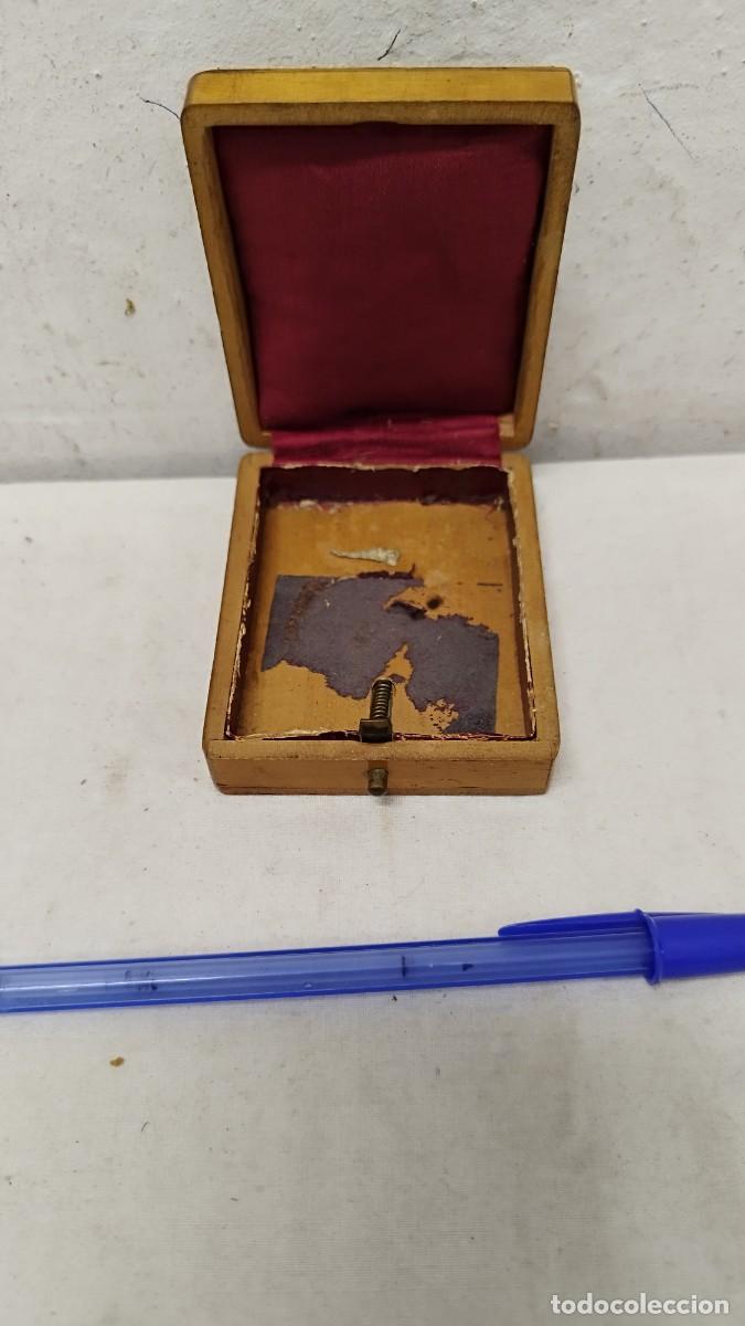 Joyeria: Antigua caja de joyer&iacute;a de madera,a restaurar - Foto 2