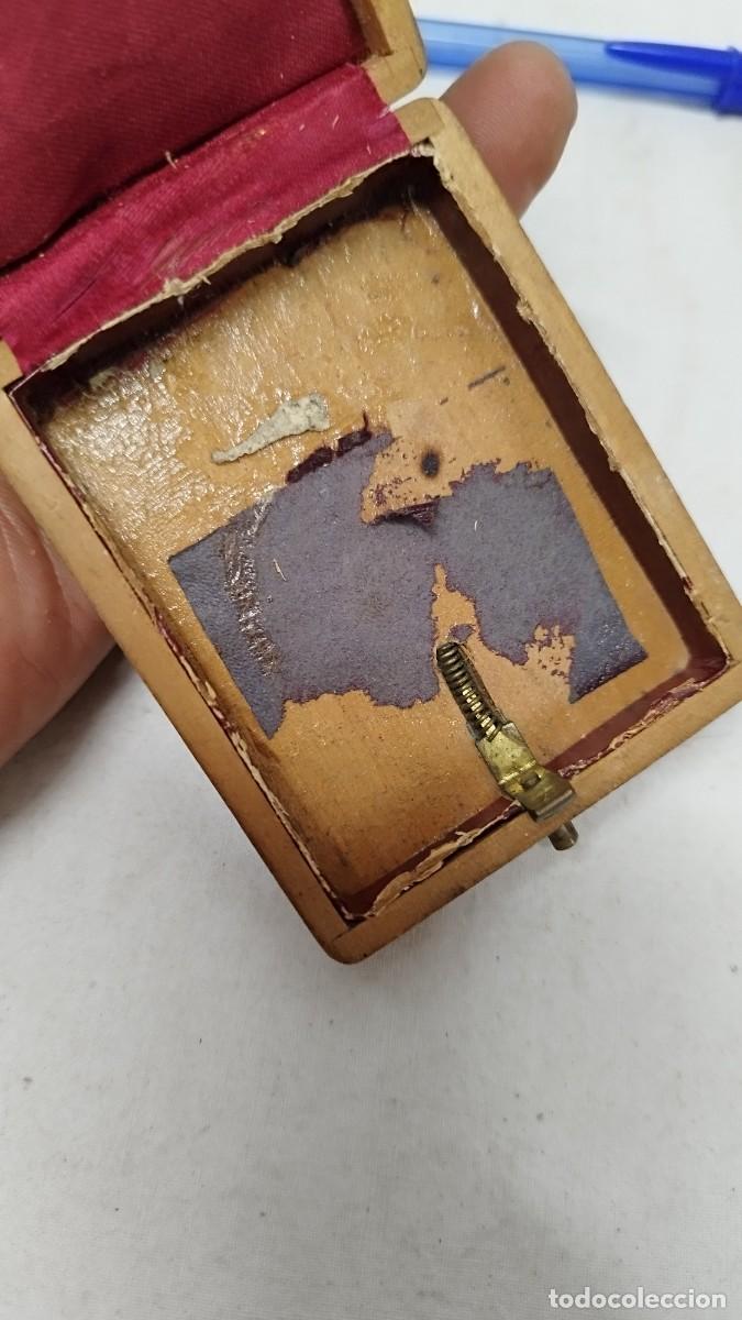 Joyeria: Antigua caja de joyer&iacute;a de madera,a restaurar - Foto 4
