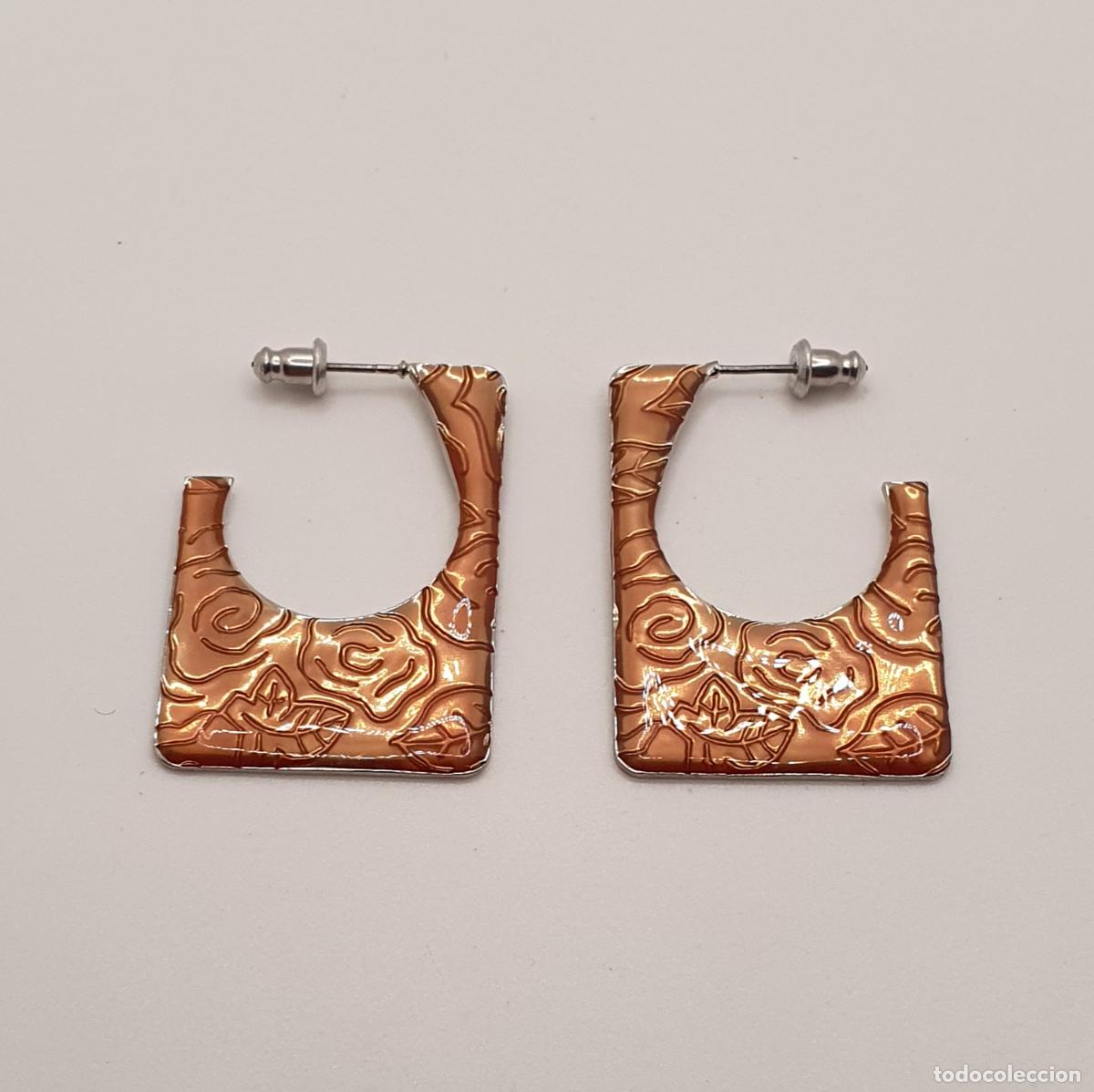 Joyeria: Originales pendientes de dise&ntilde;o rectangular con acabados en plata y esmalte &aacute;mbar. - Foto 3