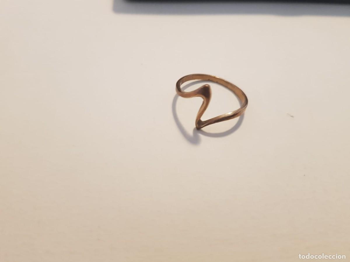 Joyeria: Anillo chapado en oro con marca - Foto 1