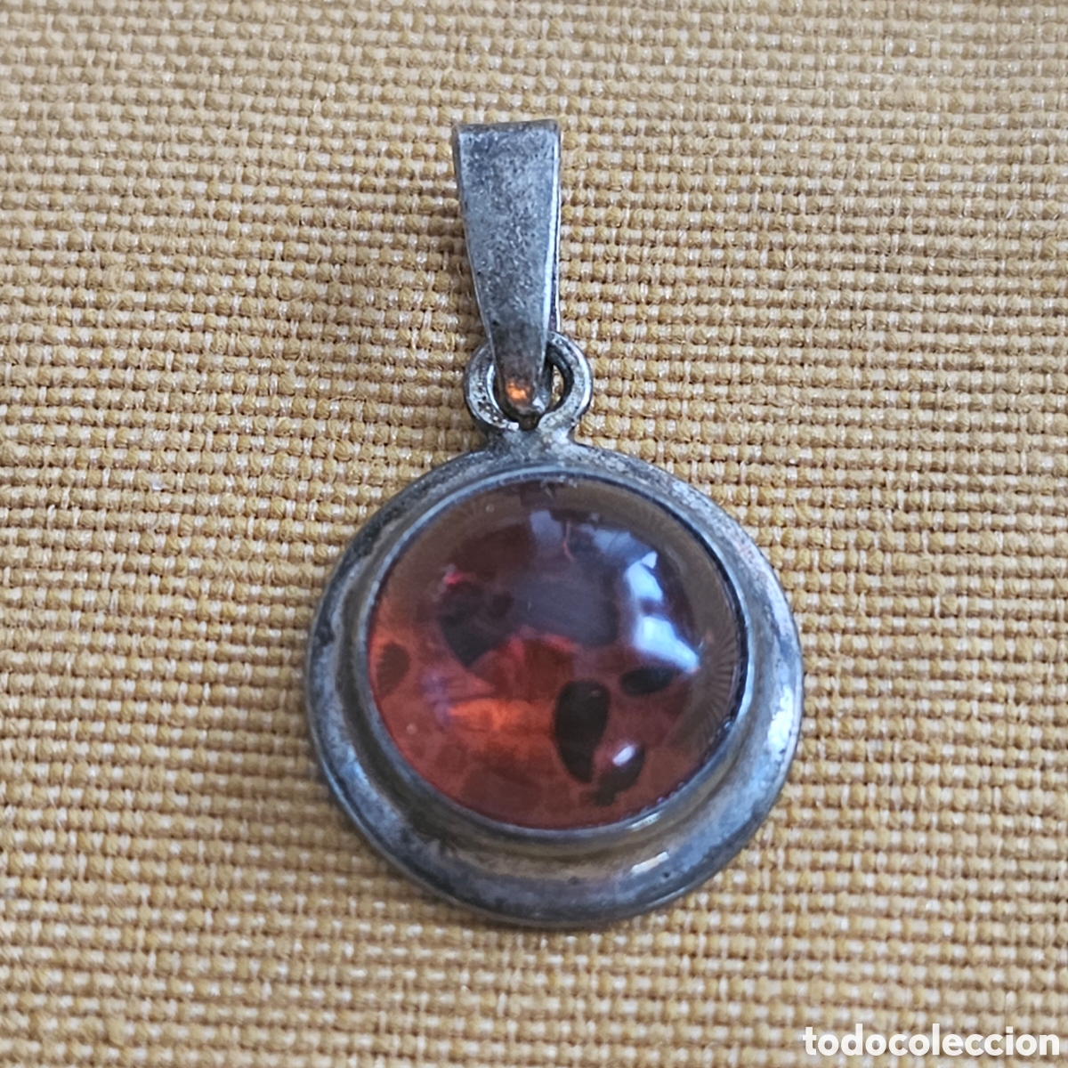 Joyeria: ANTIGUO COLGANTE PLATA Y AMBAR - Foto 1