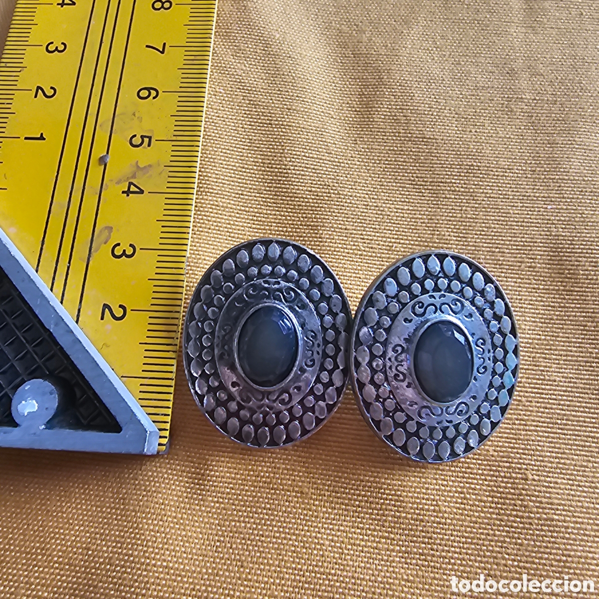 Joyeria: PAREJA DE BROCHES CON PIEDRA CENTRAL - Foto 1