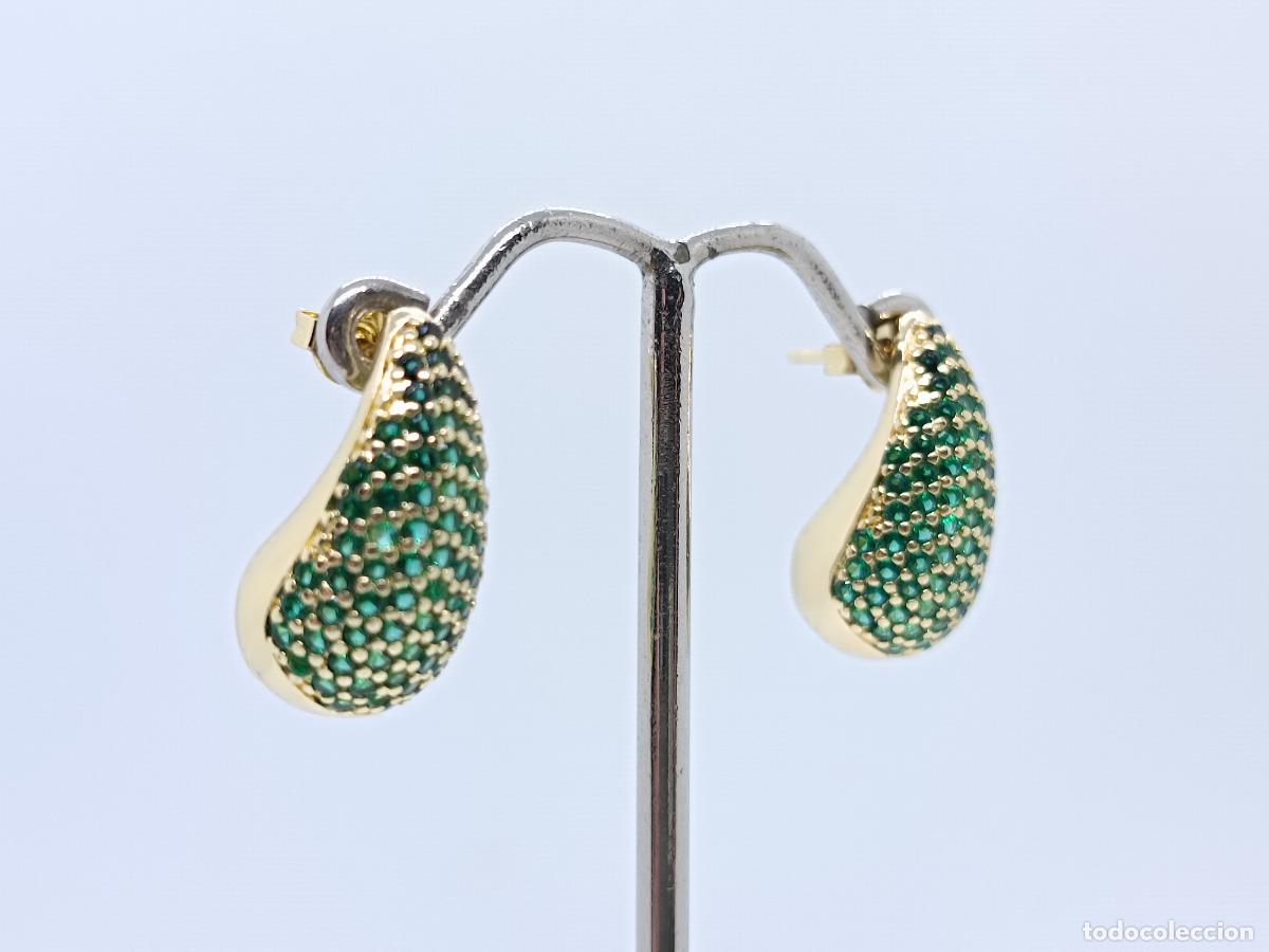 Joyeria: Sofisticados pendientes en oro de 14 quilates con esmeraldas en pav&eacute; - Foto 3