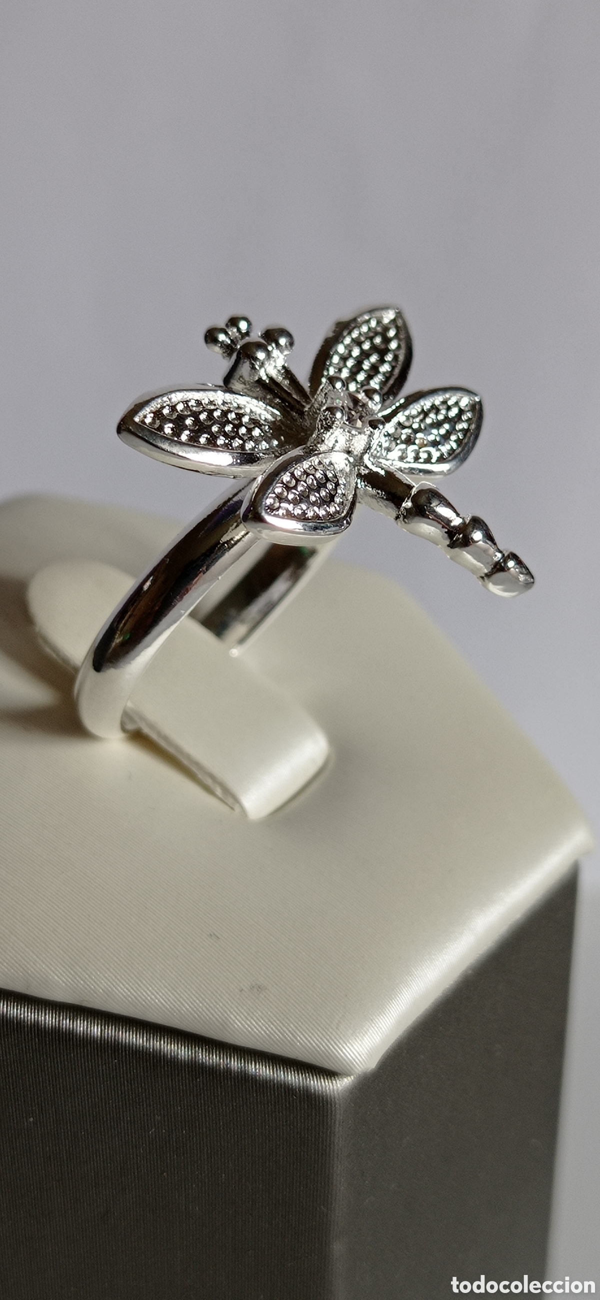 Joyeria: ANILLO / CON FIGURA DE LIBELULA / LABRADA Y CIRCONITAS / EN PLATA - 925 - Foto 4