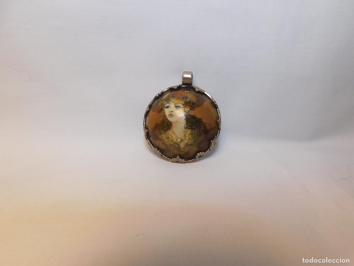 Joyeria: Camafeo de vidrio pintado a mano y engarce de plata - Foto 1