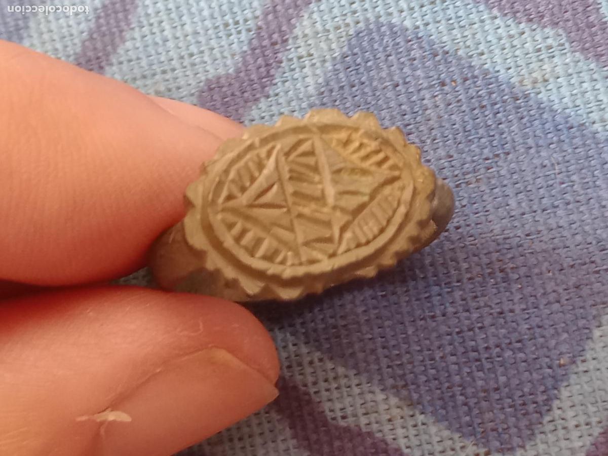 Joyeria: Anillo de bronce alto-medieval. Procedencia Inglaterra - Foto 1