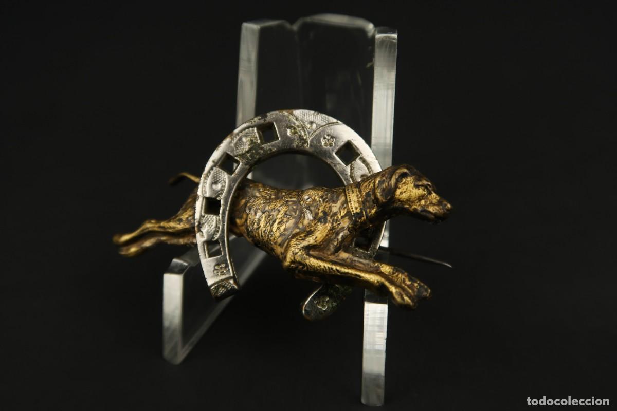 Joyeria: Antiguo Broche Perro con Herradura - Foto 4