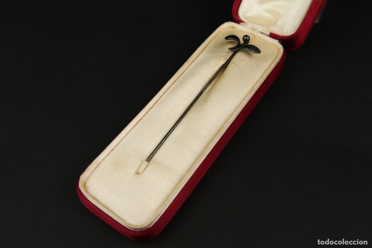 Joyeria: Antiguo Broche de Plata con su Estuche de Seda Par&iacute;s - Foto 5