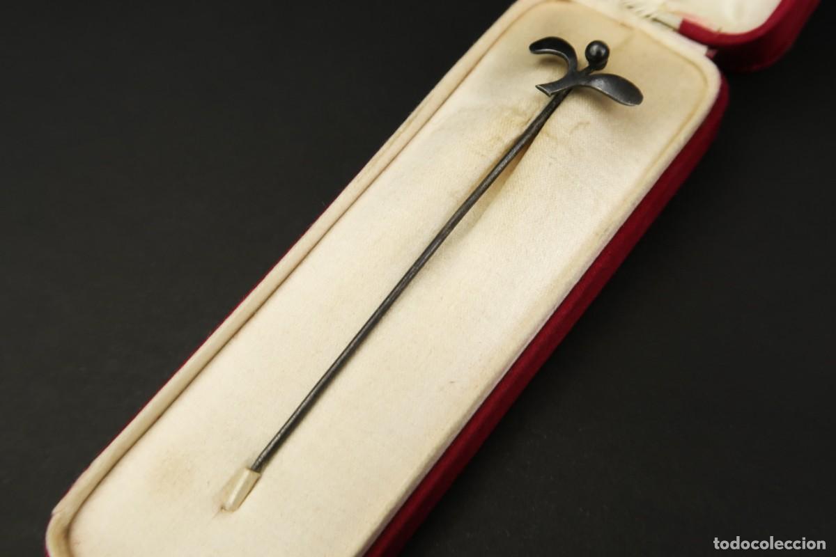 Joyeria: Antiguo Broche de Plata con su Estuche de Seda Par&iacute;s - Foto 7