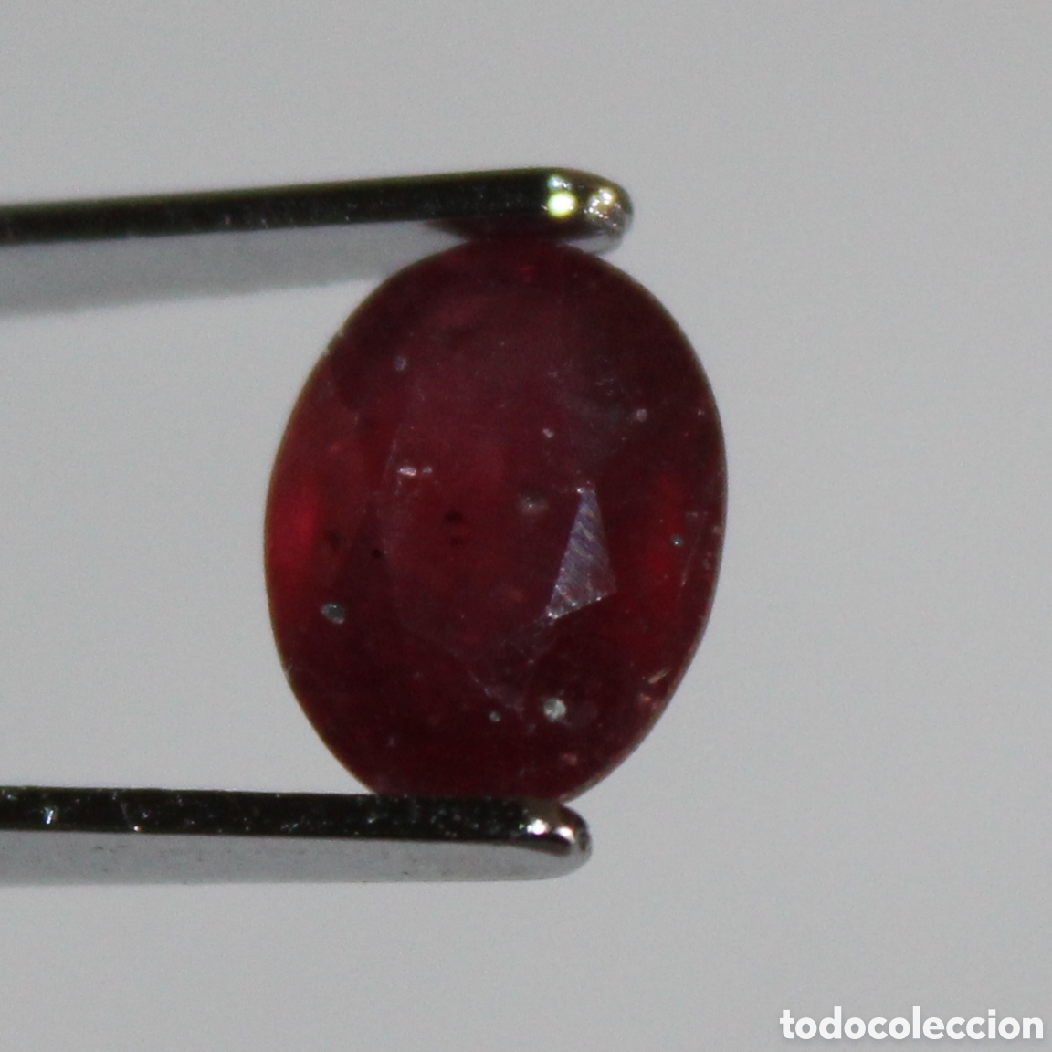 Joyeria: Rub&iacute; oval 2.21 quilates. - Foto 1