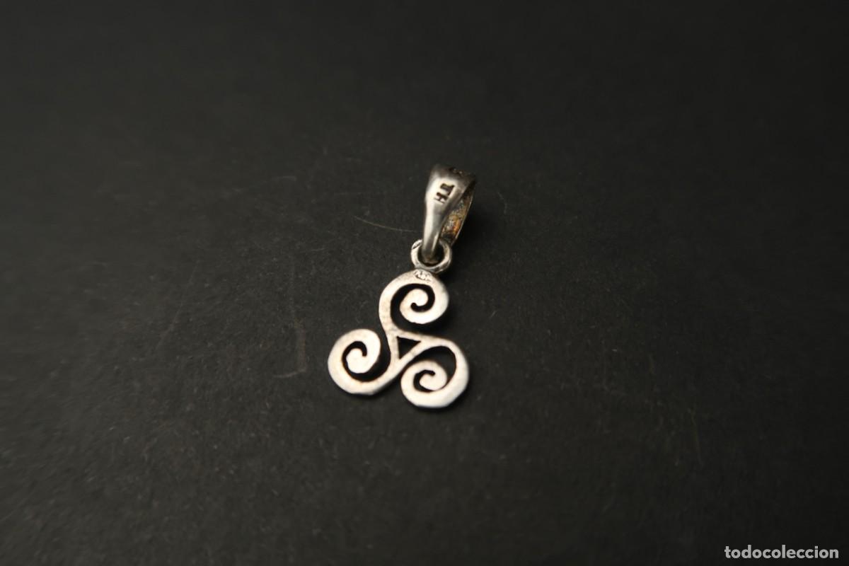 Joyeria: Antiguo Colgante de Plata - Foto 2