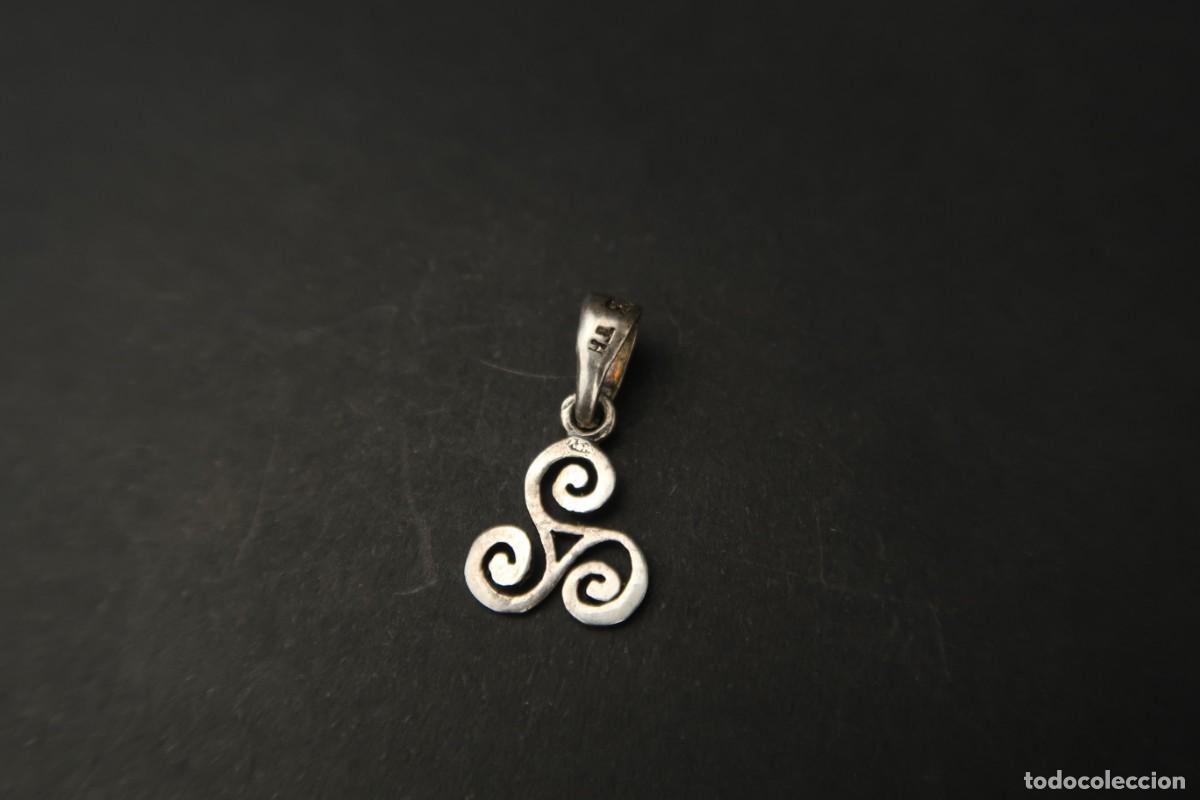 Joyeria: Antiguo Colgante de Plata - Foto 3