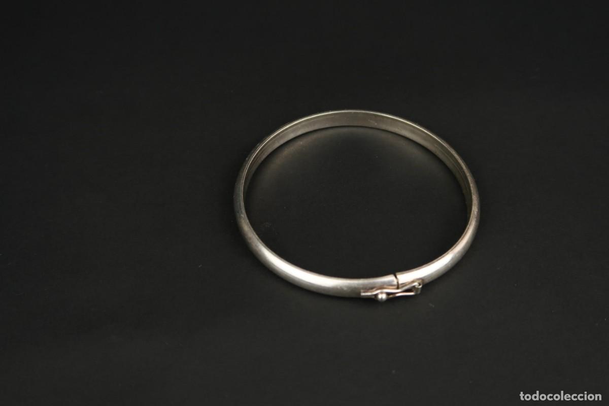 Joyeria: Antiguo Brazalete de Plata - Foto 2