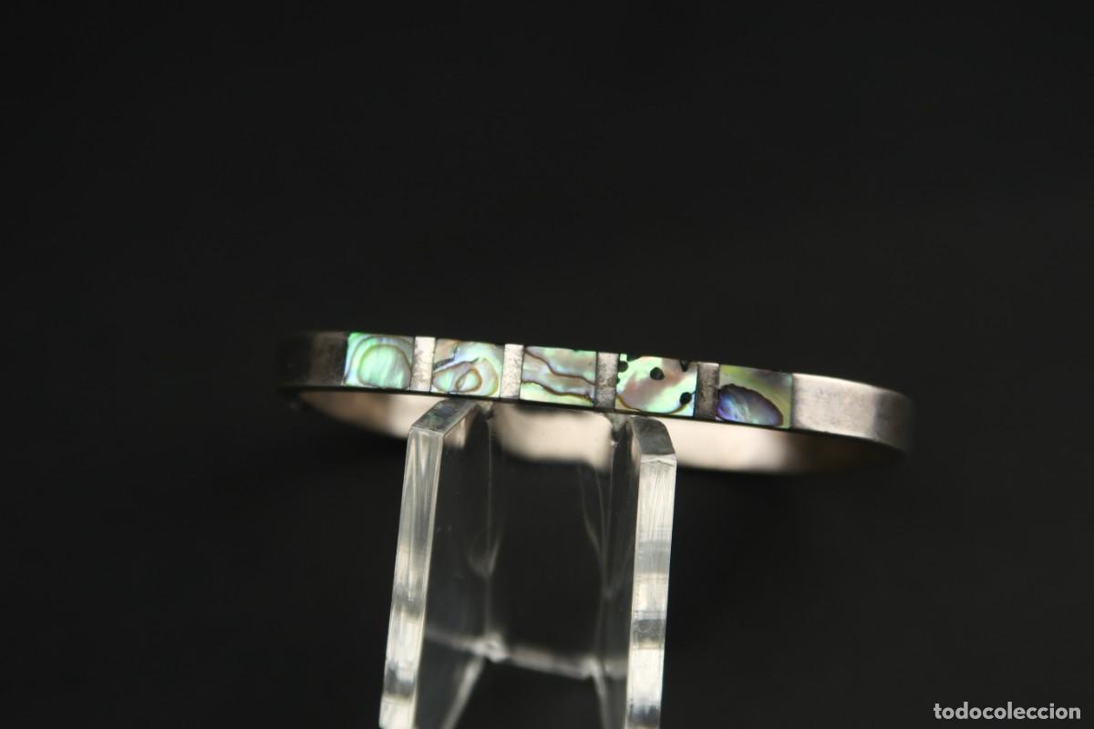 Joyeria: Antiguo Brazalete de Plata y N&aacute;car - Foto 1