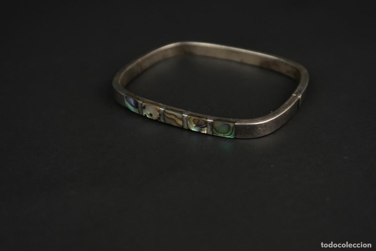 Joyeria: Antiguo Brazalete de Plata y N&aacute;car - Foto 2
