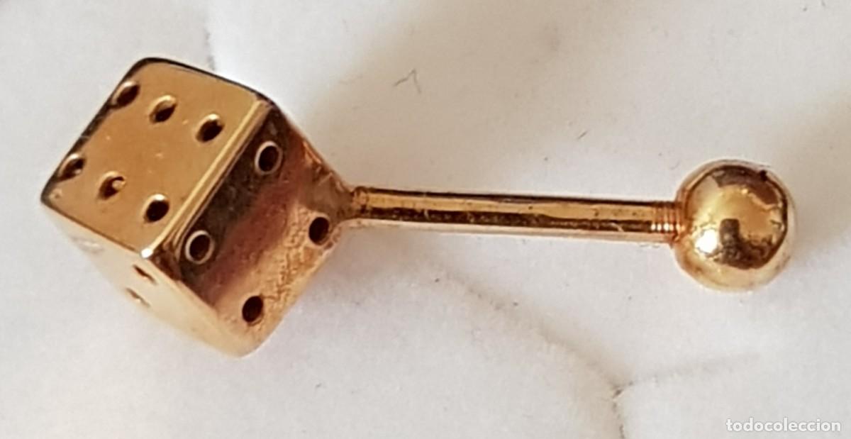 Joyeria: Piercing de oro de 18 kilates en forma de dado (Nuevo) - Foto 2