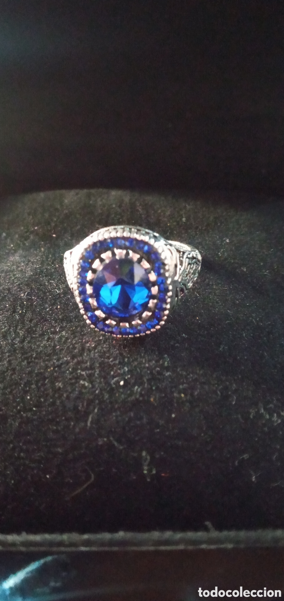 Joyeria: BONITO ANILLO SELLO CON ZIRCONITA AZULTIPO ZAFIRO