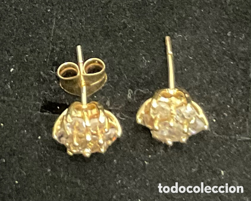 Joyeria: Pendientes de flor de oro amarillo y diamantes. - Foto 2