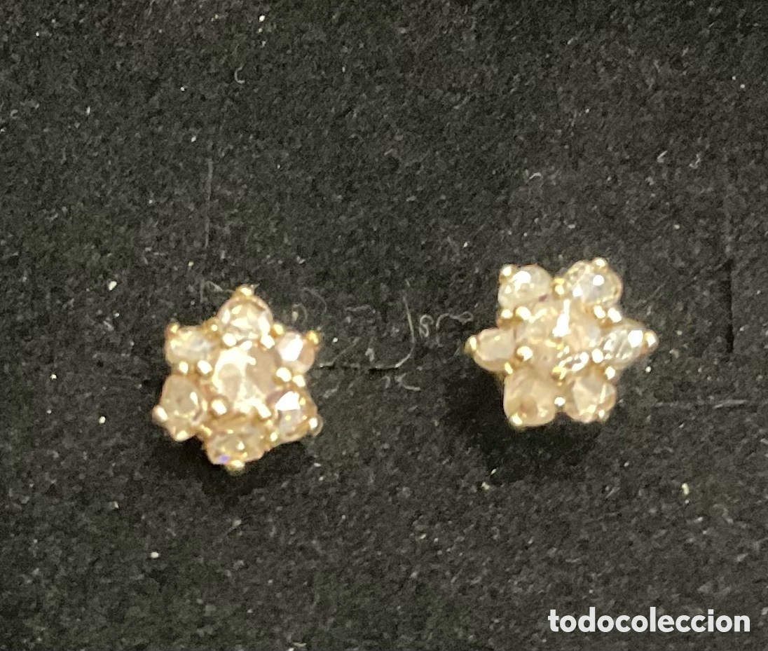 Joyeria: Pendientes de flor de oro amarillo y diamantes. - Foto 1
