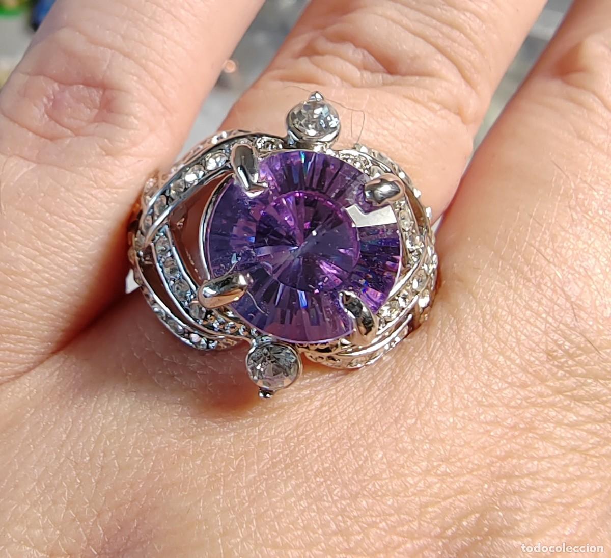 Joyeria: Anillo con Circonitas y Oro blanco de 10kt - Foto 4
