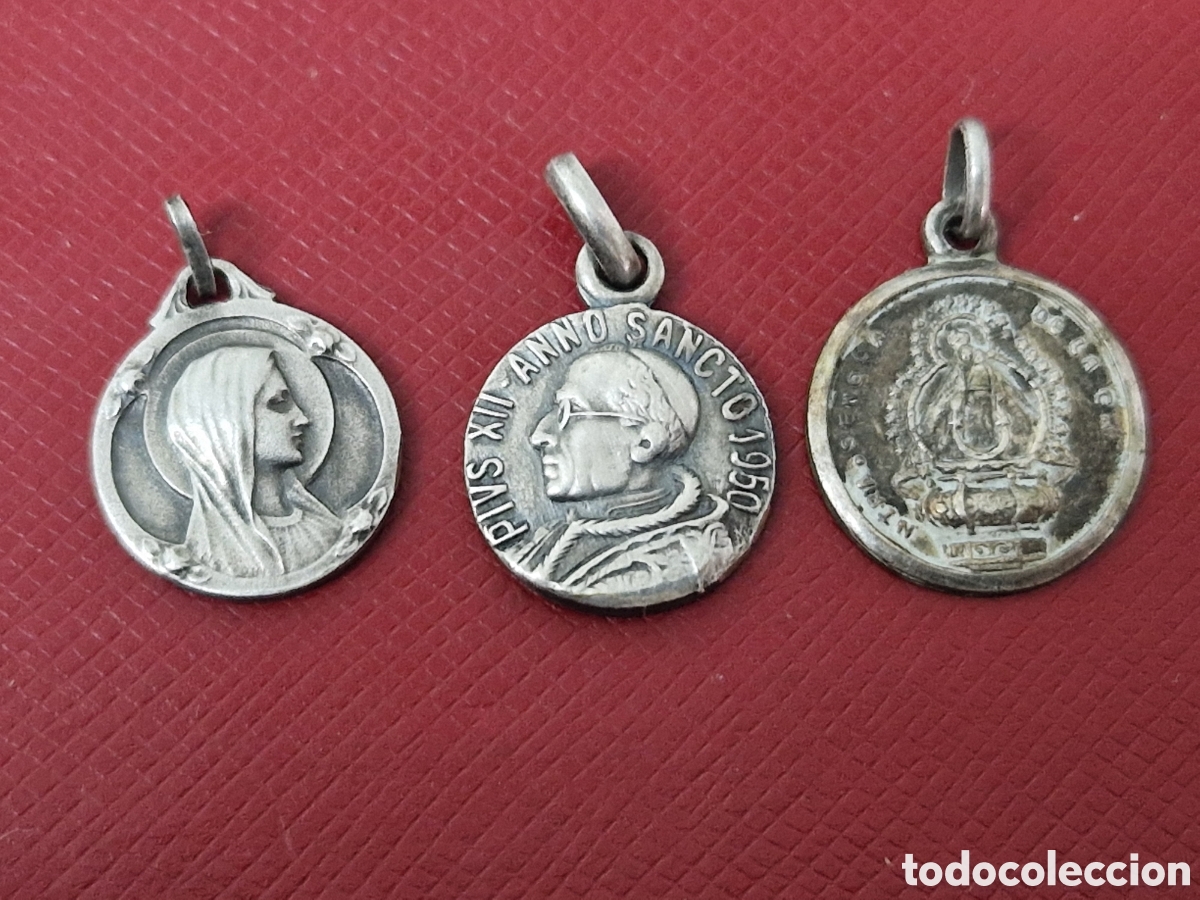 Joyeria: 3 MEDALLAS DE PLATA SANTOS - Foto 1