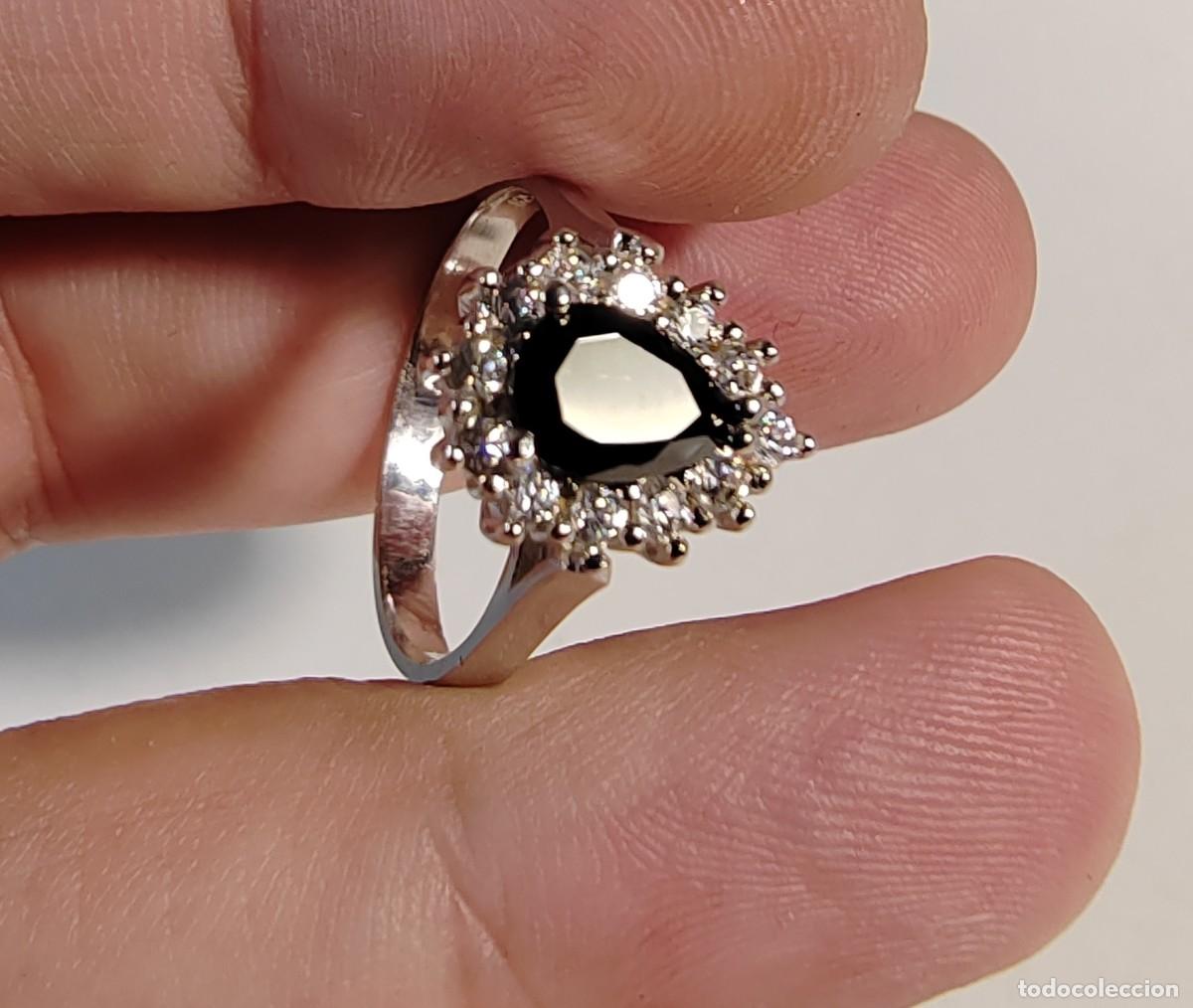 Joyeria: Anillo en Plata de Ley, Espinela y Circonitas - Foto 2