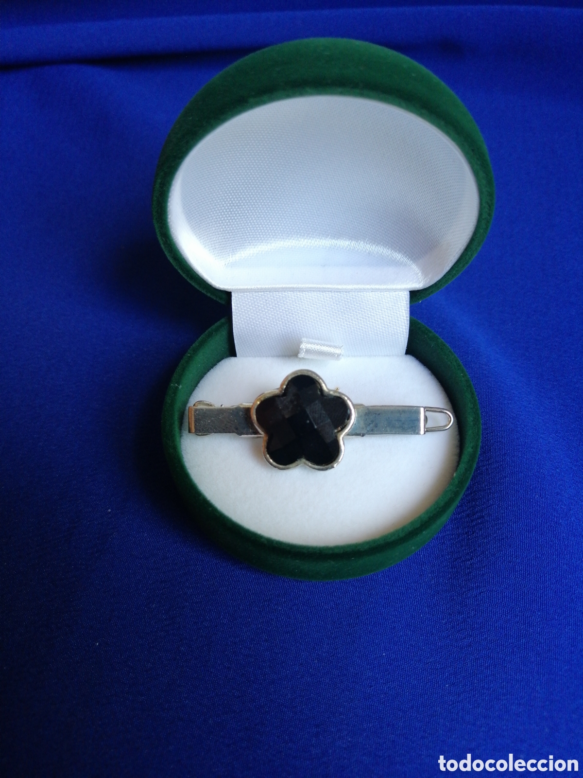 Joyeria: BROCHE PARA MUJER PLATEADO EN SU CAJA - Foto 1