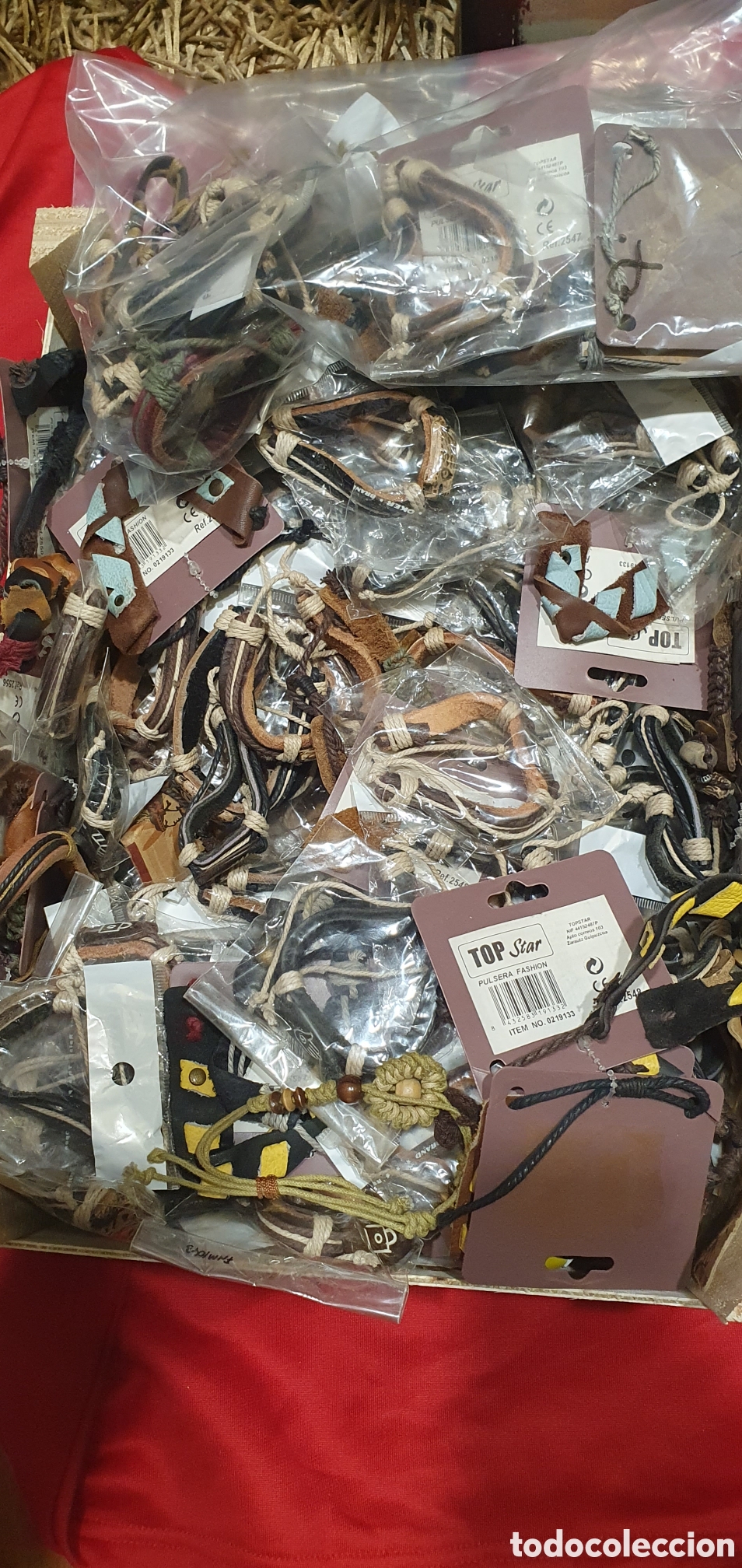 Joyeria: LOTE DE 150 PULSERAS DE CUERO - Foto 2