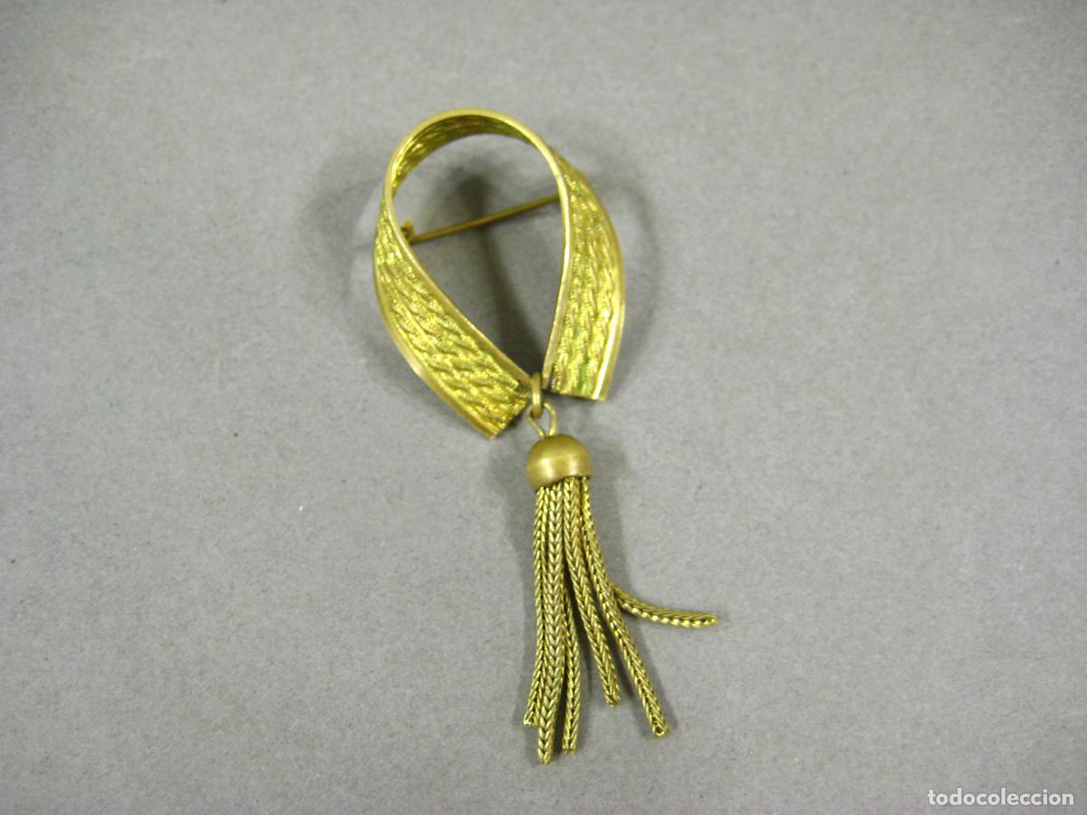 Joyeria: ANTIGUO BROCHE EN FORMA DE LAZO CON COLGANTE. - Foto 1