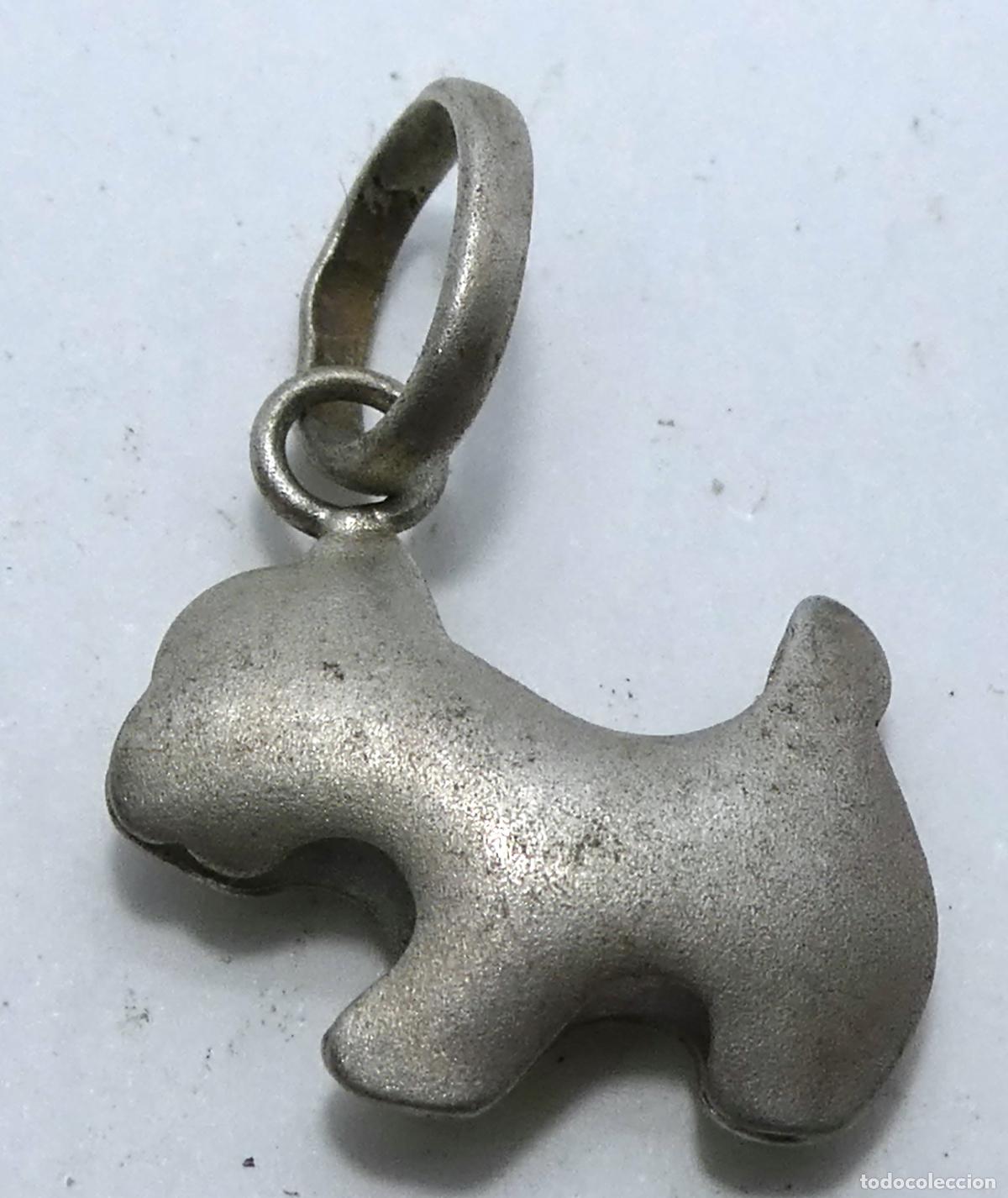 Joyeria: Viejo colgante de un perro de plata - Foto 1