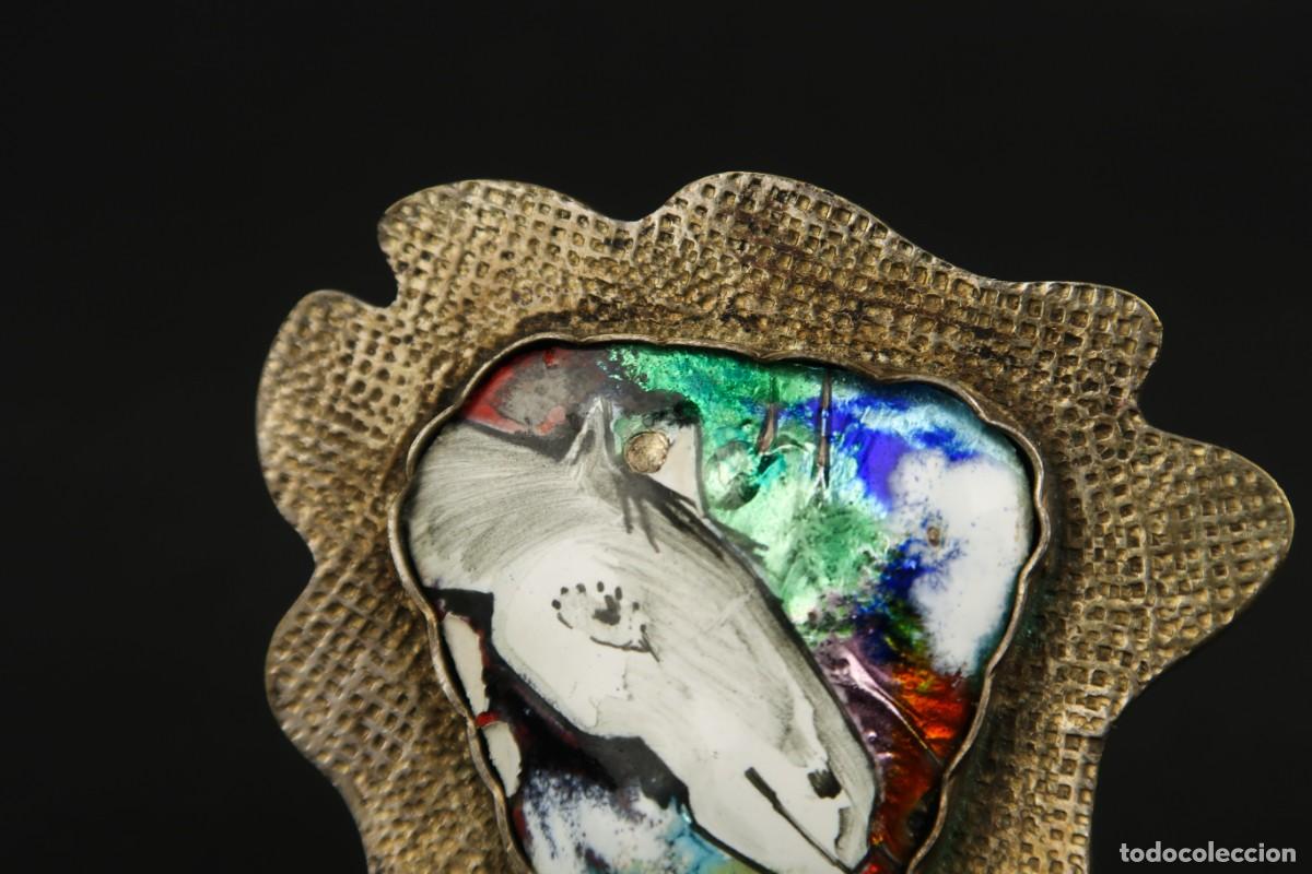 Joyeria: Antiguo Broche de Metal y Esmaltes - Foto 4