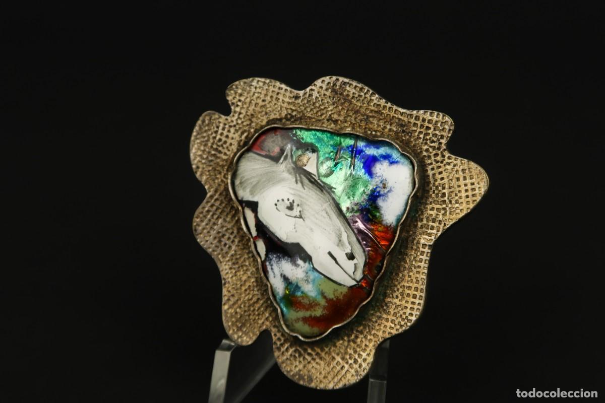 Joyeria: Antiguo Broche de Metal y Esmaltes - Foto 6